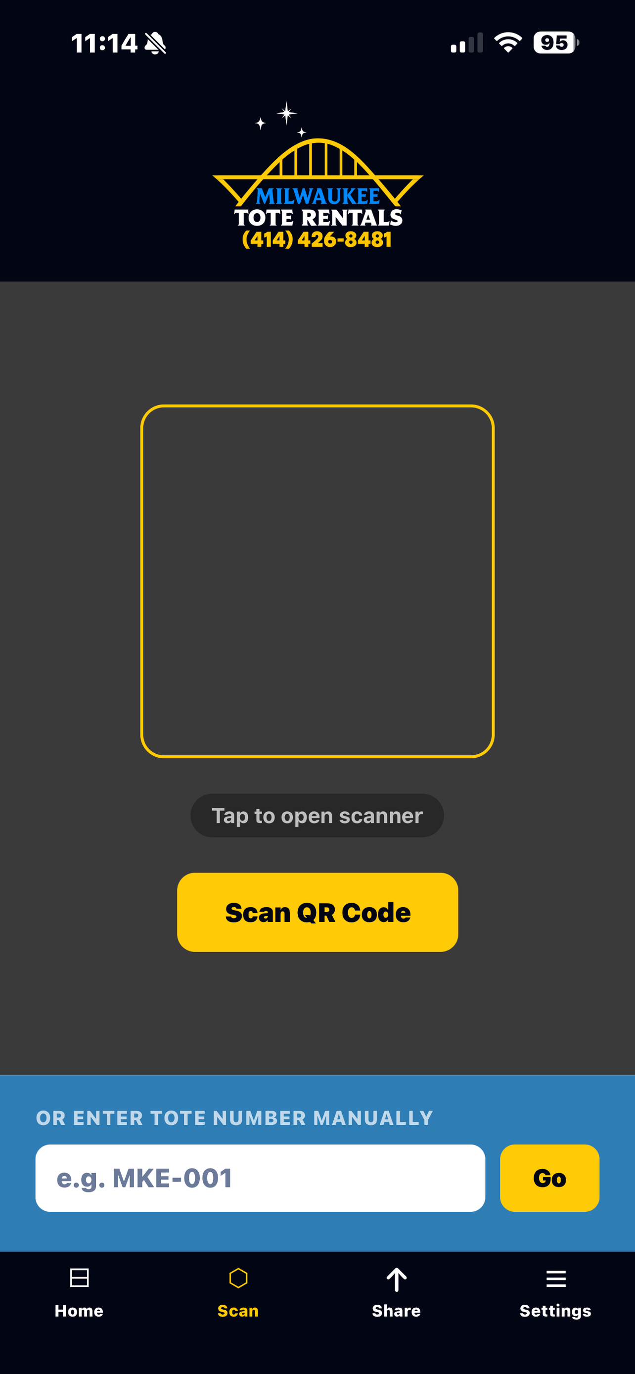 Milwaukee Tote Rentals app scan screen showing QR code scanner viewfinder and manual entry field